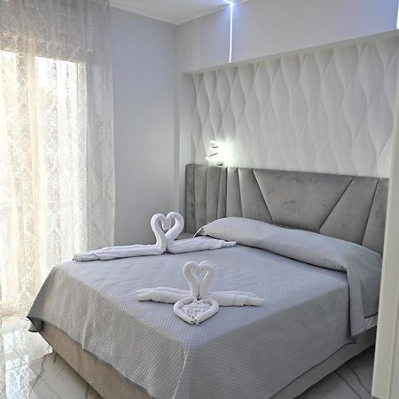 Bebsantaniellohouse1 Bed & Breakfast Naples Exterior photo