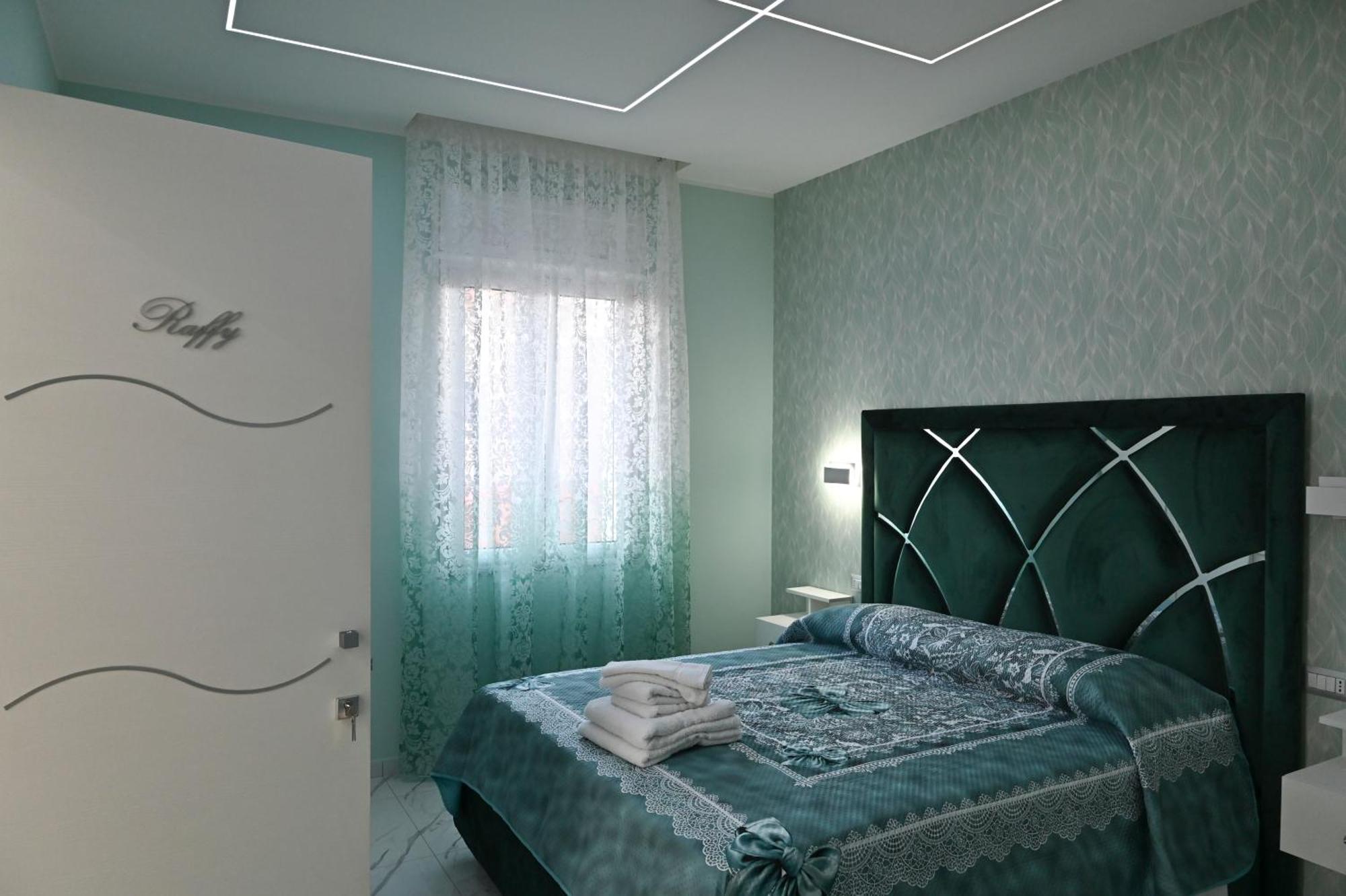 Bebsantaniellohouse1 Bed & Breakfast Naples Exterior photo